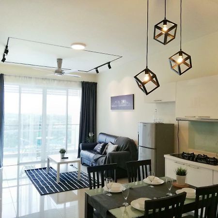 Ara Damansara Oasis Residence, Specious Home 4-8Pax, 8Min Subang Airport, 10Min Sunway Petaling Dzsaja Kültér fotó