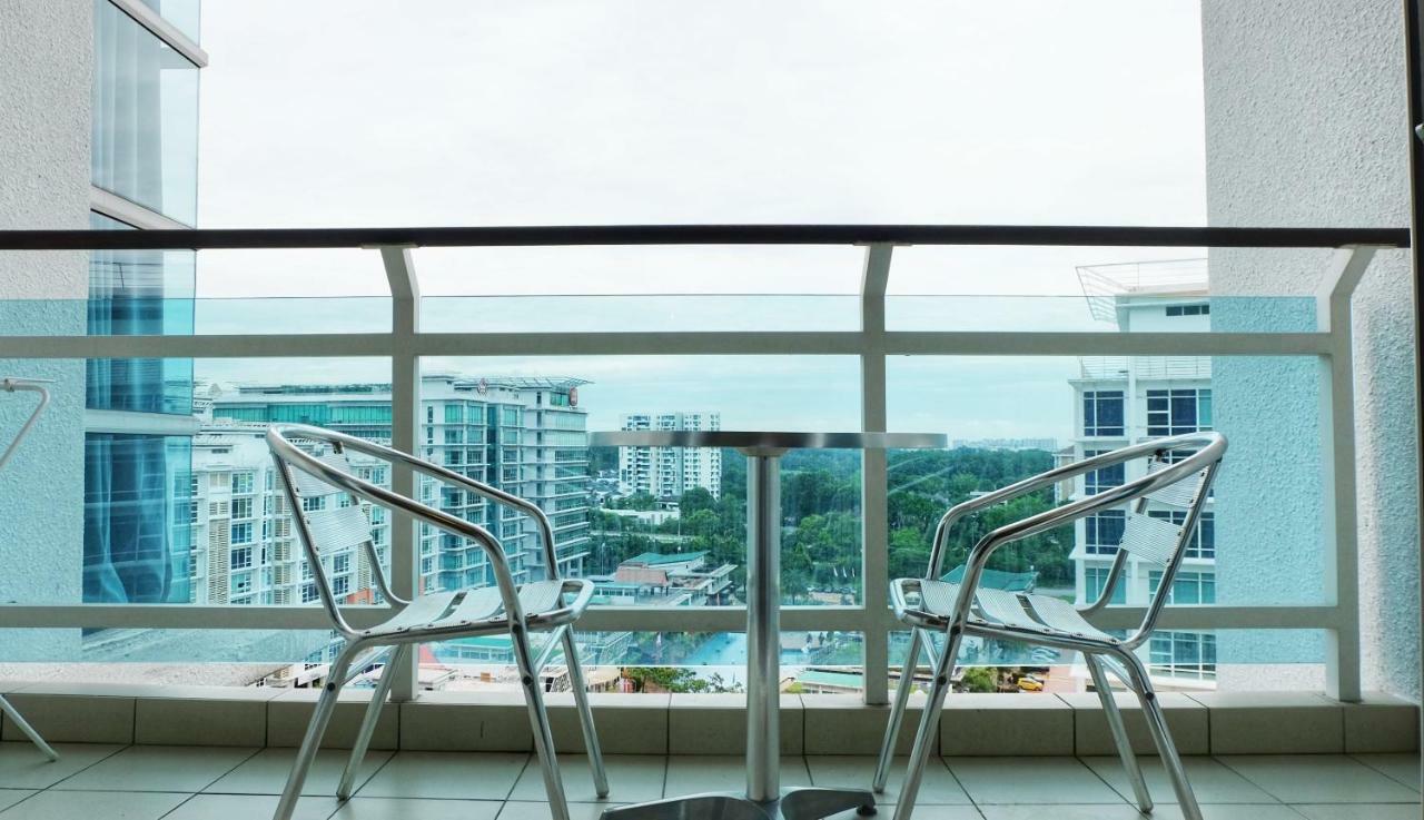 Ara Damansara Oasis Residence, Specious Home 4-8Pax, 8Min Subang Airport, 10Min Sunway Petaling Dzsaja Kültér fotó